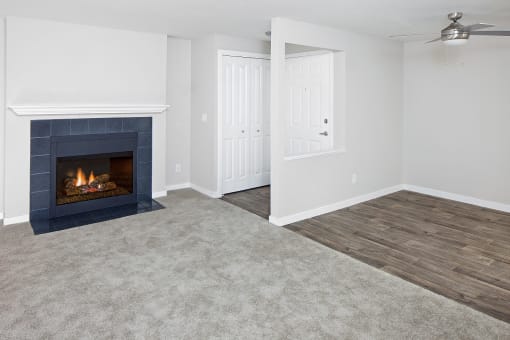 Stonesthrow Apartments_Tualatin, OR_Apartment Living Room Layout