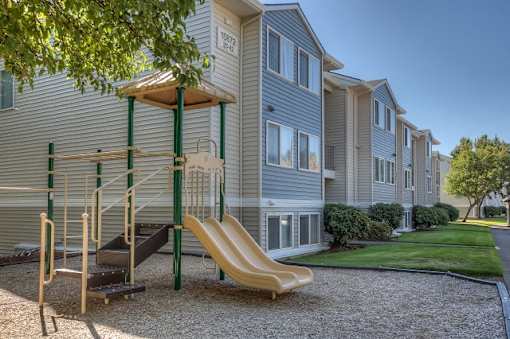 Play Area at Oak Hill Apartments, Portland, 97229