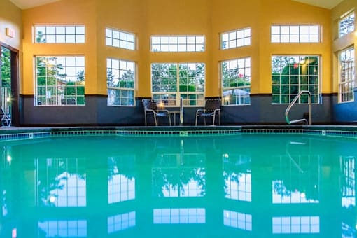 Pool View at Waterford Apartments, Washington