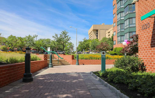 Courtyard View II at Symphony Center Apartments, Baltimore, Maryland