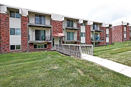 One and two bedroom apartment homes at Tara Heights in Papillion, NE