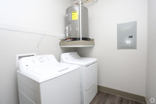 Apartment-Near-LakeConroe-Conroe-Encore-At-Westfrok