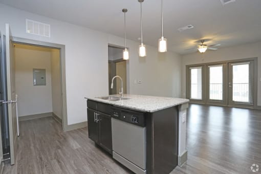 encore-at-westfork-conroe-tx-interior-photo (3)