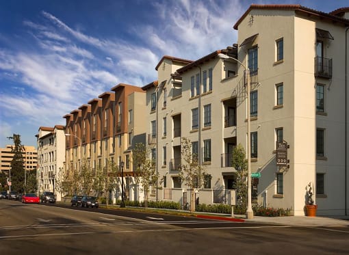 Walk to Old Town or Lake Avenue at Trio Apartments, Pasadena