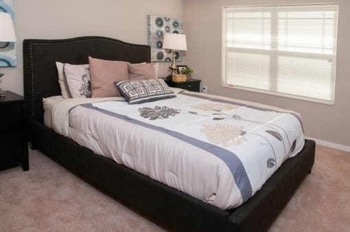 Pike Lake Marsh Apartments in Prior Lake, MN Model Bedroom Affordable