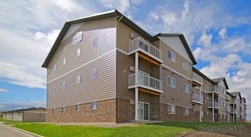 exterior, apartments at Cascades of Mandan, Mandan, ND, 58554