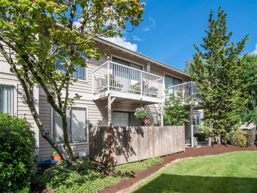 Beautiful Surroundings at Summerfield, Tigard, OR
