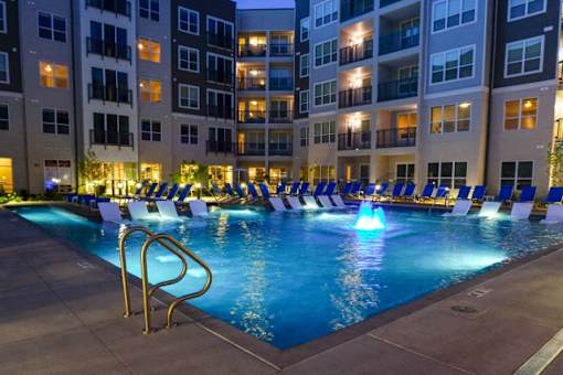 Swimming pool at Encore at Forest Park Apartments, Saint Louis, Missouri