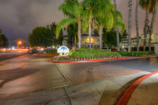 Windwood Apartment Homes Entrance