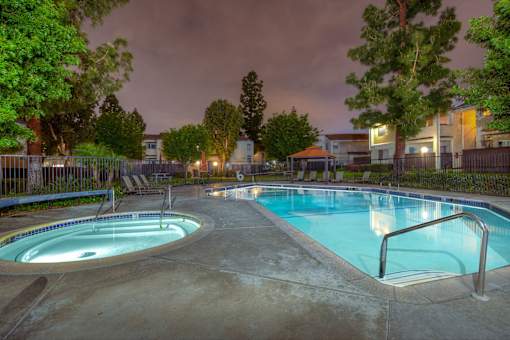Windwood Apartment Homes Pool & Spa
