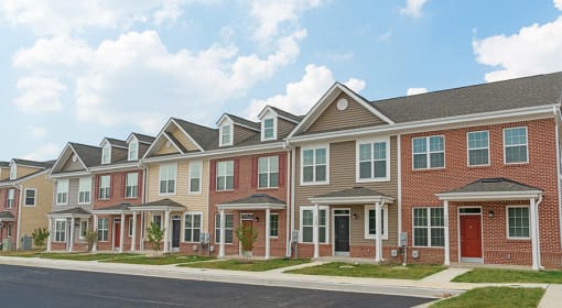Towns at Woodfield front of building