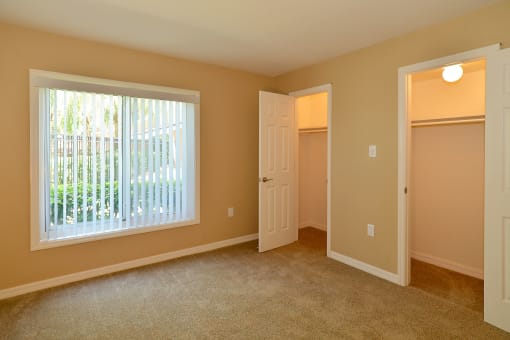 Room at Broadwater Apartments in St Petersburg, FL 33711