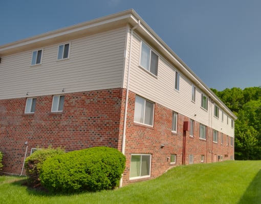 Cherrydale Apartments located in the Cherryhill neighborhood of Baltimore