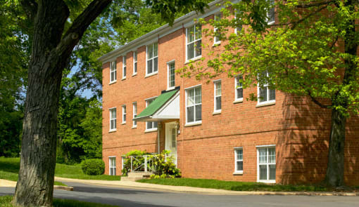 Exterior shot of the building at The Fields of Falls Church, Falls Church, VA, 22046