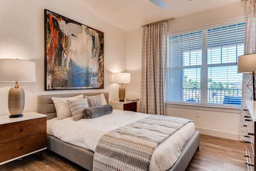 Bedroom with a large bed at Auburn Brook, Castle Rock