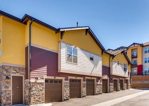 Exterior View at Auburn Brook, Colorado, 80109