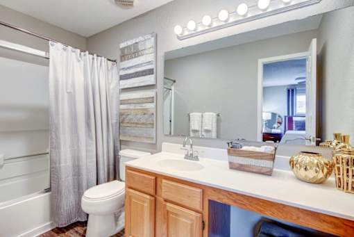 pinecrest town homes apts for rent olathe ks master bath