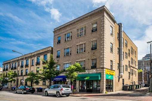 812 Clark