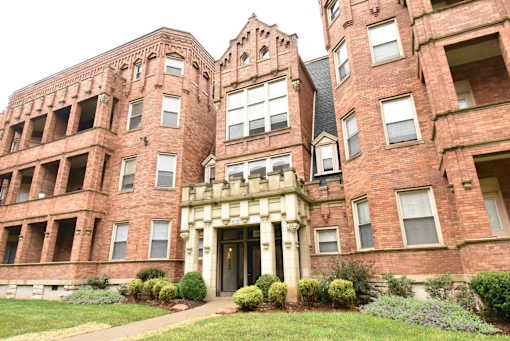 Front enterance of apartment building from outside