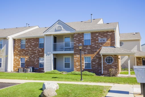 exterior brick apartment at Northlake Farms Apartments, Gurnee