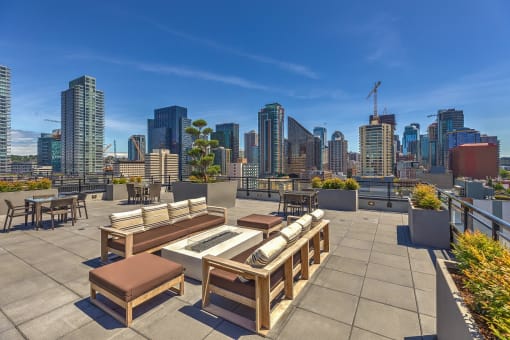 O2 Apartments Rooftop Patio Seating Area