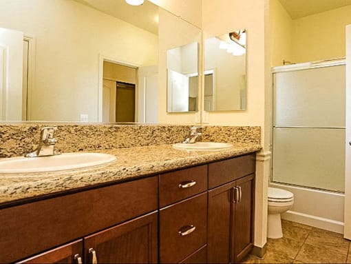 Luxurious Bathrooms at Villa Faria Apartments, Fresno, California