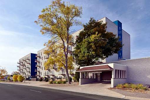 Property Exterior at Knollwood Towers East Apartments, Hopkins, MN, 55343