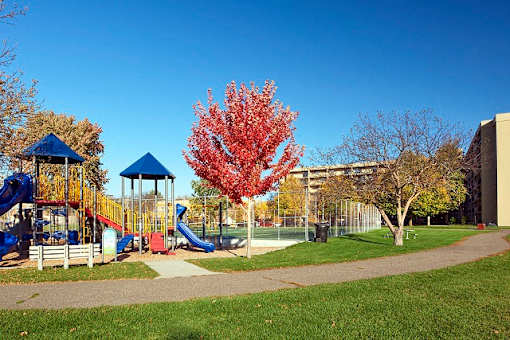 Lush Landscaping at Knollwood Towers West  Apartments, Hopkins, Minnesota