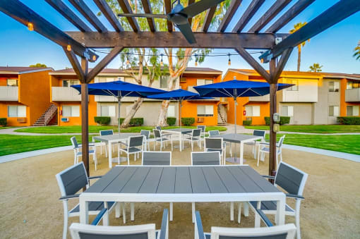 Picnic Area at Pacific Trails Luxury Apartment Homes, California, 91722