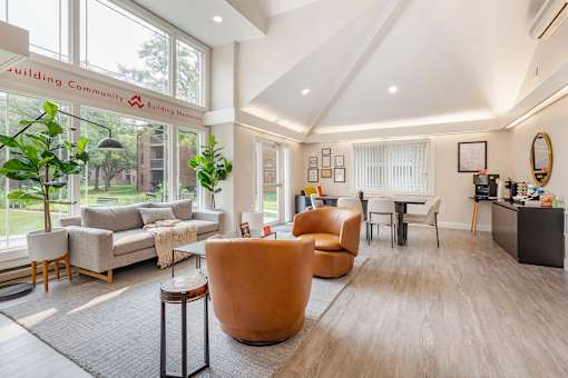 Posh Lounge Area In Clubhouse at The Greens at Columbia, Columbia