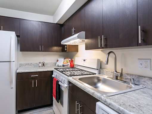 Kitchen Appliances at The Apartments at Saddle Brooke, Maryland, 21030