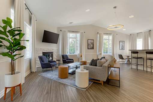 Resident Lounge at The Apartments at Canterbury, Maryland
