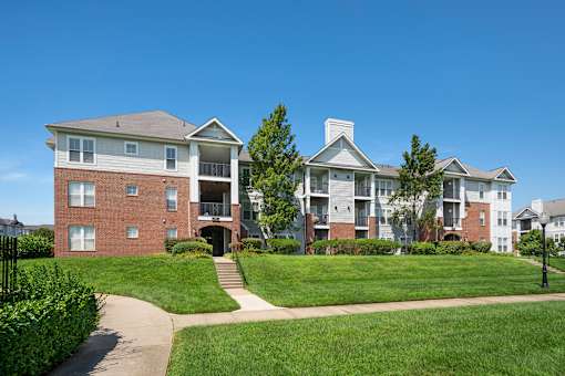 Green Space at The Apartments at Cambridge Court, Rosedale, MD