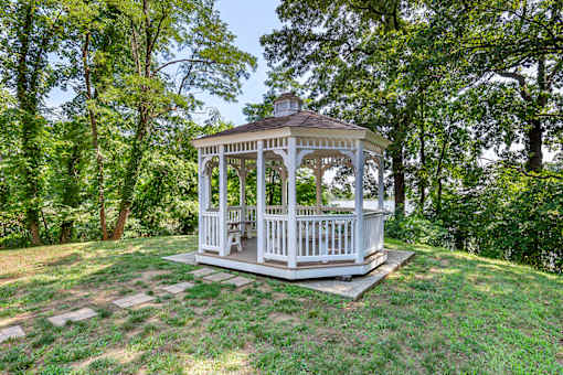 White Garden Gazebo at Annapolis Roads, Annapolis