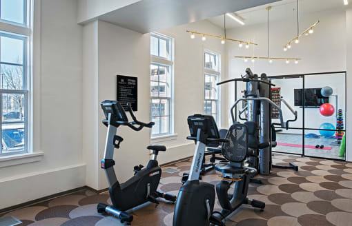 a photo of a gym area
