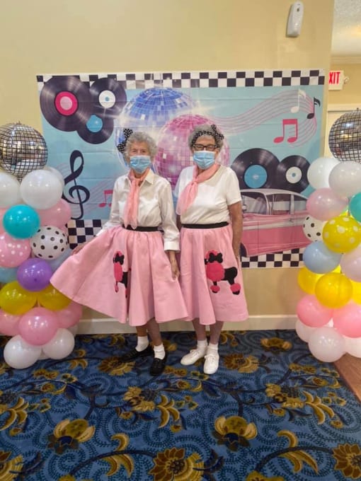 Senior Resident Celebrating at Savannah Court of Camilla, Camilla, GA, 31730