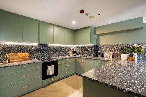 potts point communal kitchen