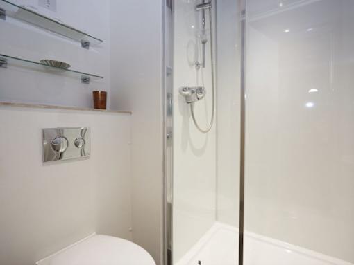 Woodside House, Glasgow - Premier Studio, 3