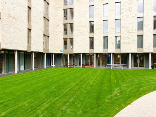 Benedict's Gate, Norwich - Courtyard, 1