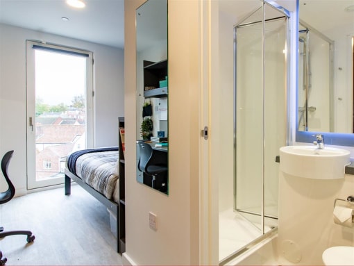 Benedict's Gate, Norwich - En suite, 4