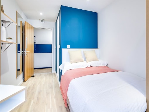 New Orient House, London - En suite, 3