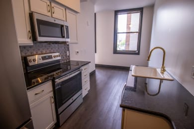 Menaker 202 - Kitchen and Living Room