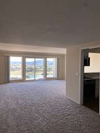 Master Carpeting at Via Casitas, Greenbrae, CA 94904