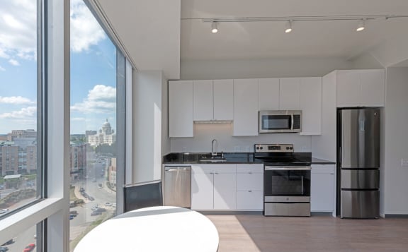 Floor Plan  Studio Plus - Canal