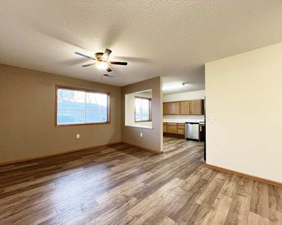 Floor Plan  2 Bedroom - Single Level (Handicap)