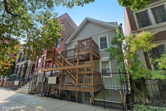 1620 N Marshfield property image