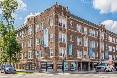 3935 W Diversey property image