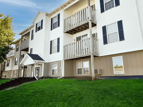 Crown Pointe Apartments property image