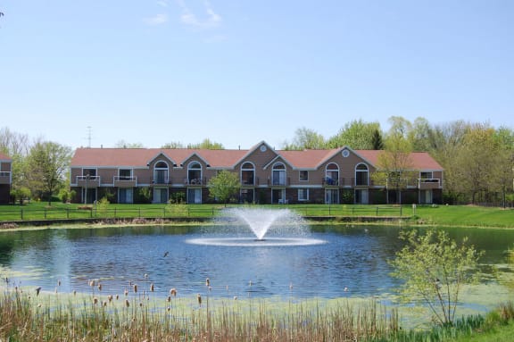 Hampton Lakes Apartments property image