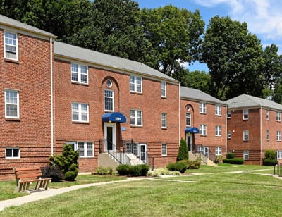 Cross Country Manor Apartments property image